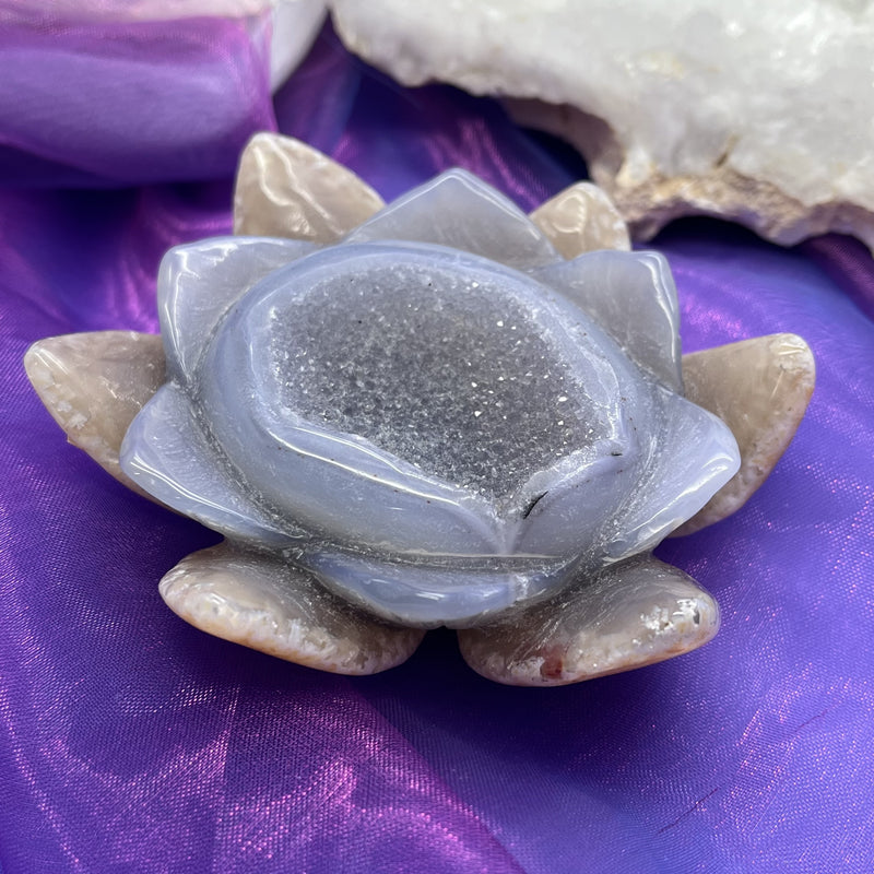 Lotus Flower Agate Geode 9.4 cm