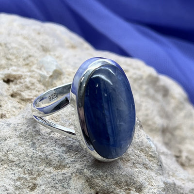 Ring Blue Kyanite Oval 1.8 cm | Carpe Diem With Remi