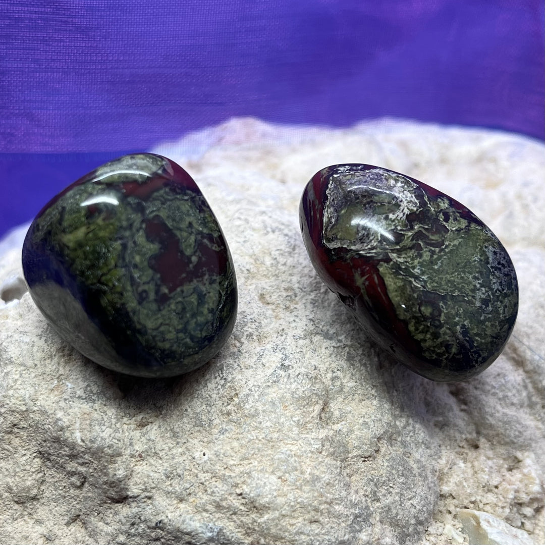 Dragons Blood Tumble  1.8 - 2.8cm