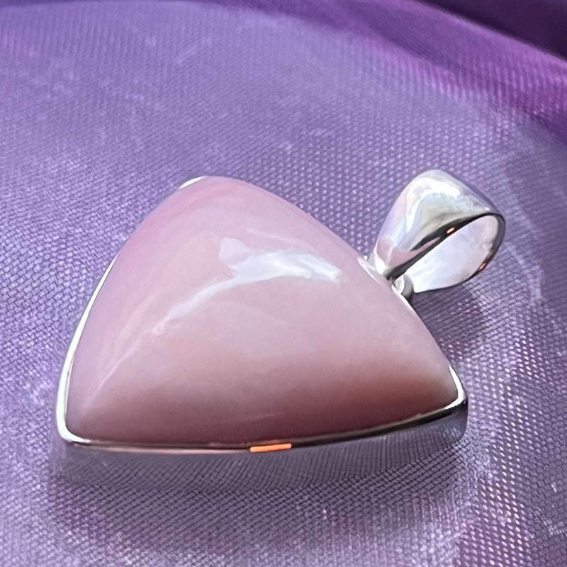 Pendant Pink Opal Triangular 3.3 cm