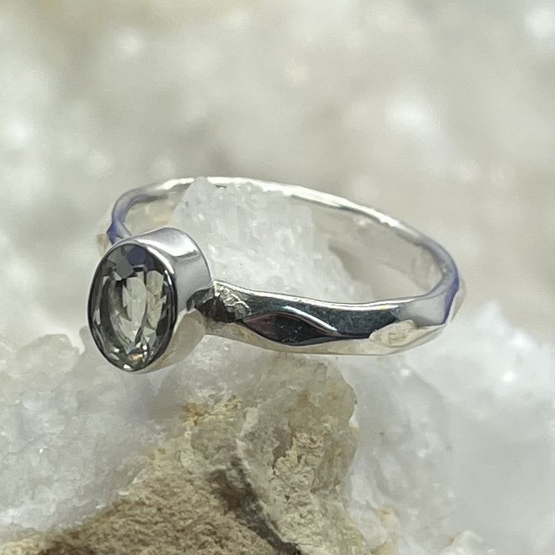Ring Clear Quartz Mini Oval 0.7 cm Size 7.5