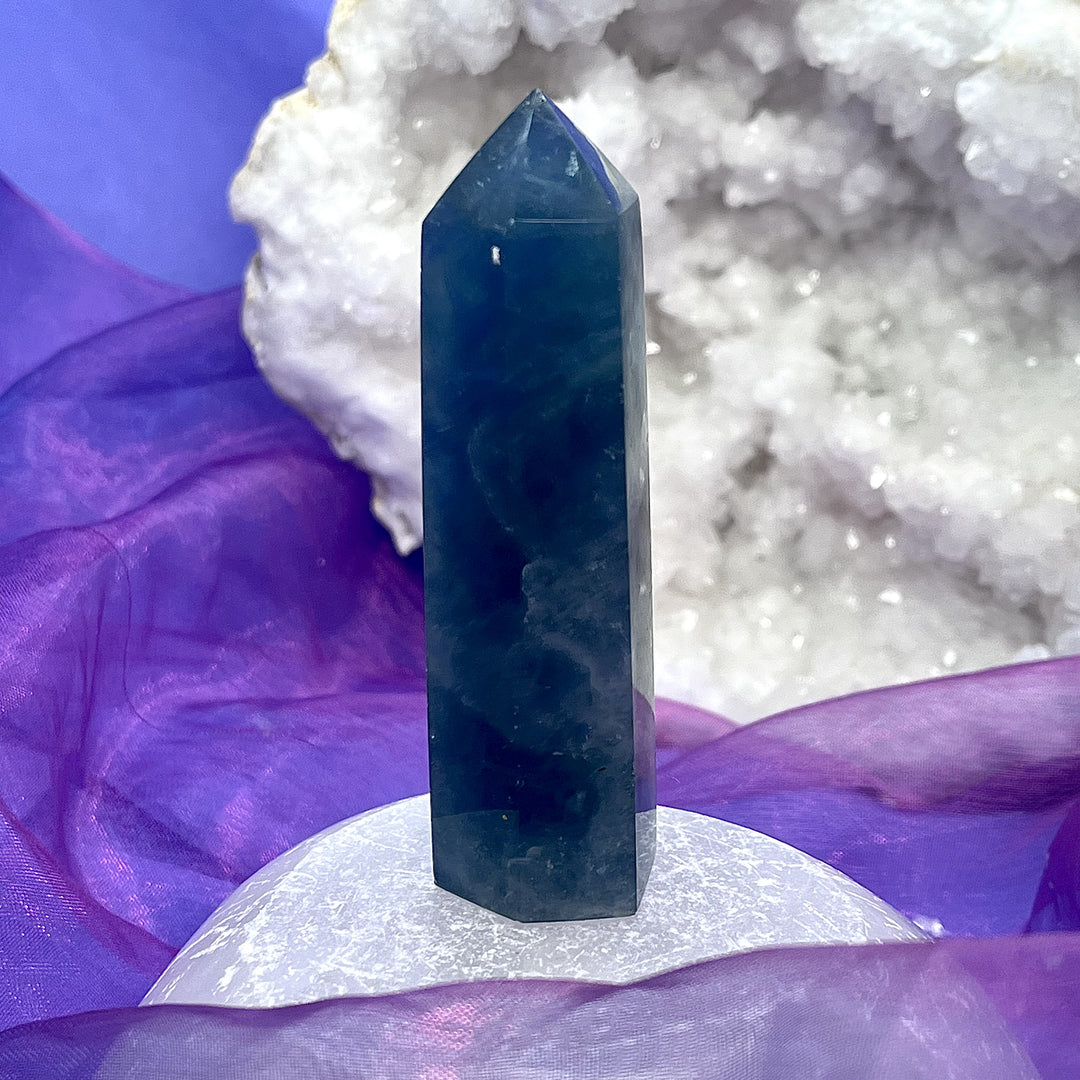 Generator Blue Fluorite Point 8.3 cm