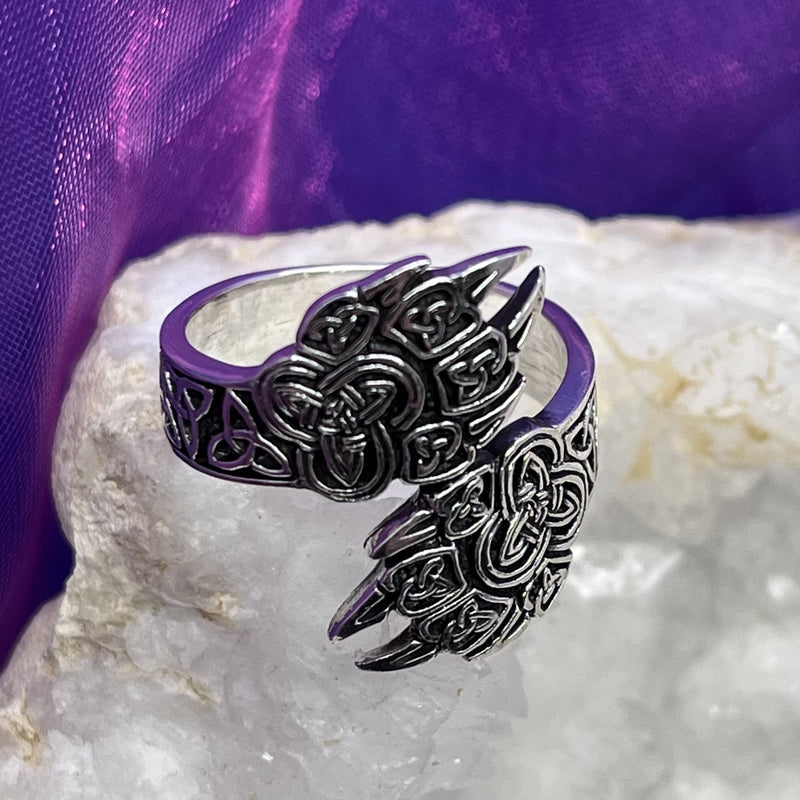 Ring Bear Claw with Mini Triquetras