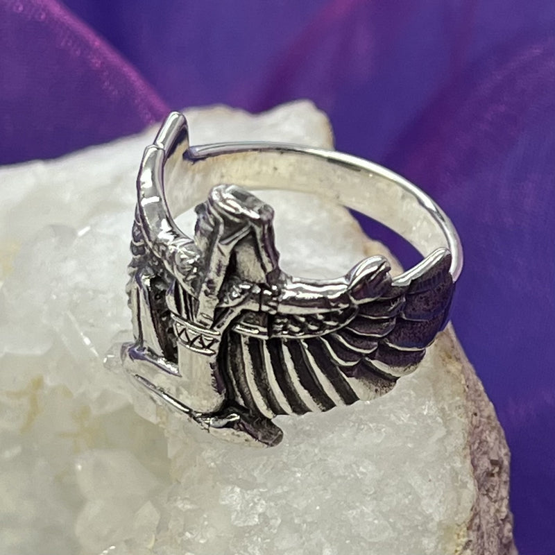 Ring ISIS Winged Size 8