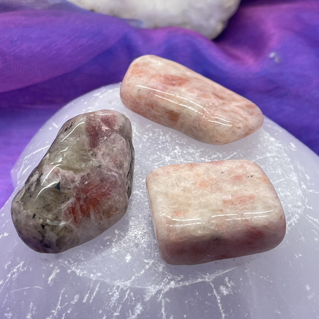 Sunstone Tumble Stone - Golden Light