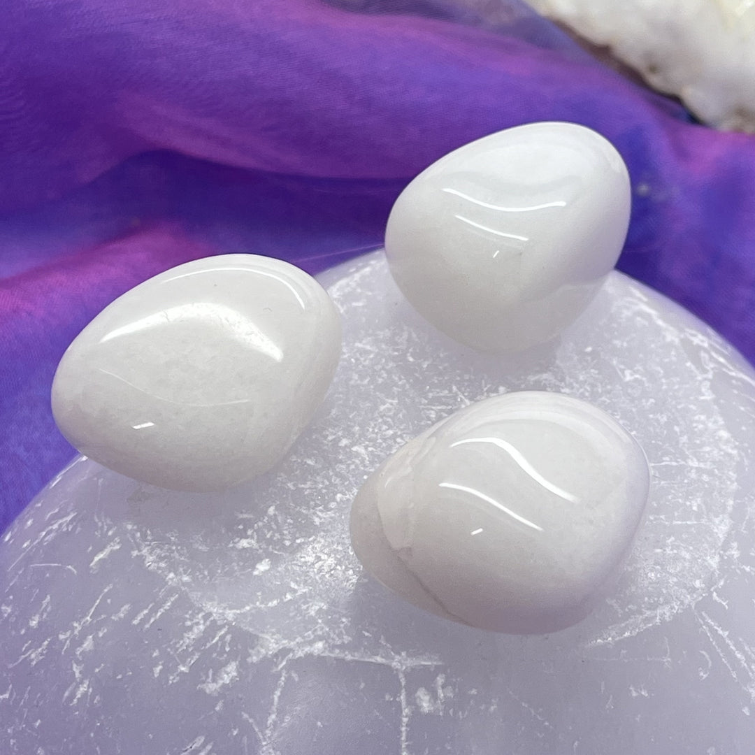 Onyx White Tumble Stone